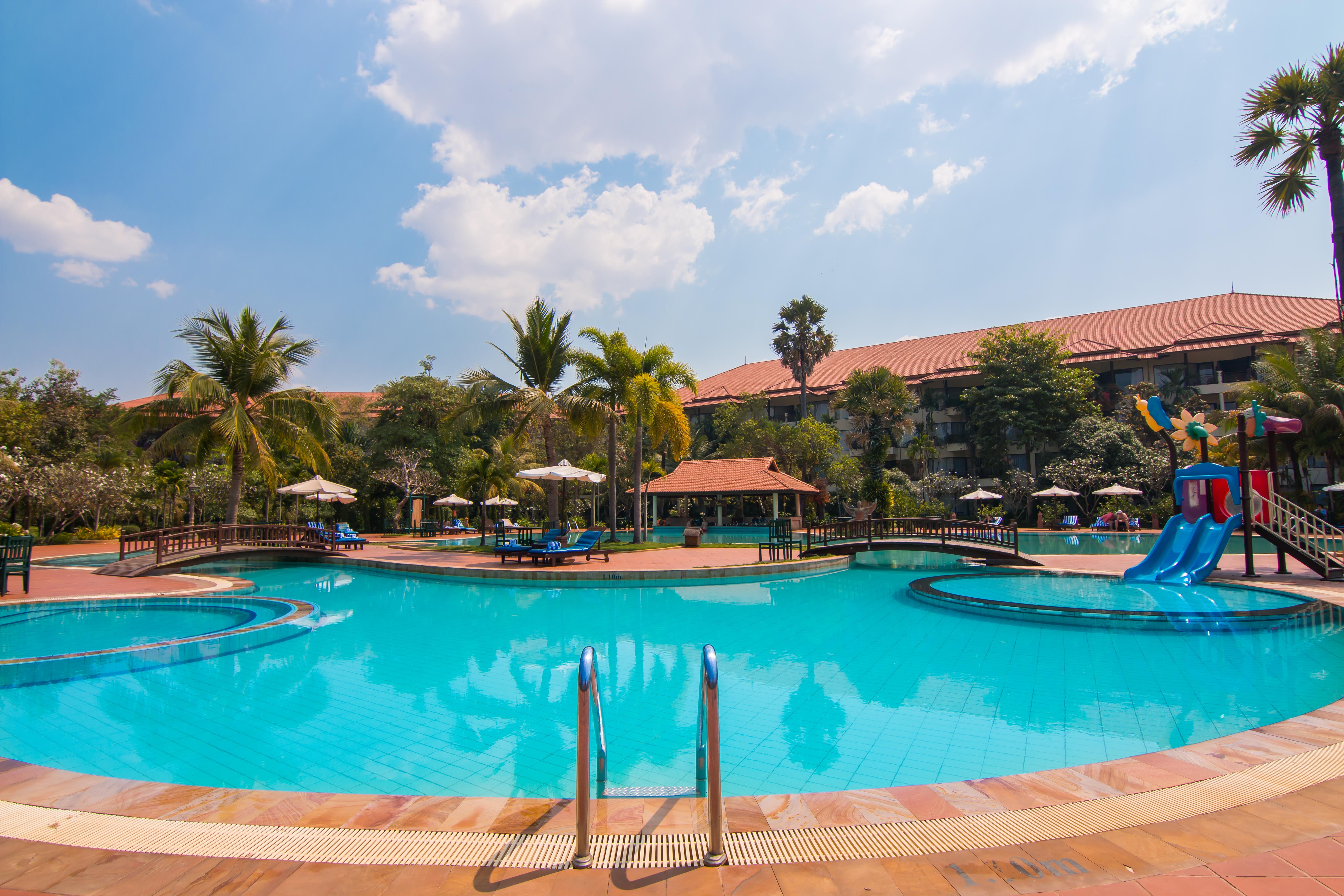 Angkor Palace Resort & Spa Siem Reap Exterior photo