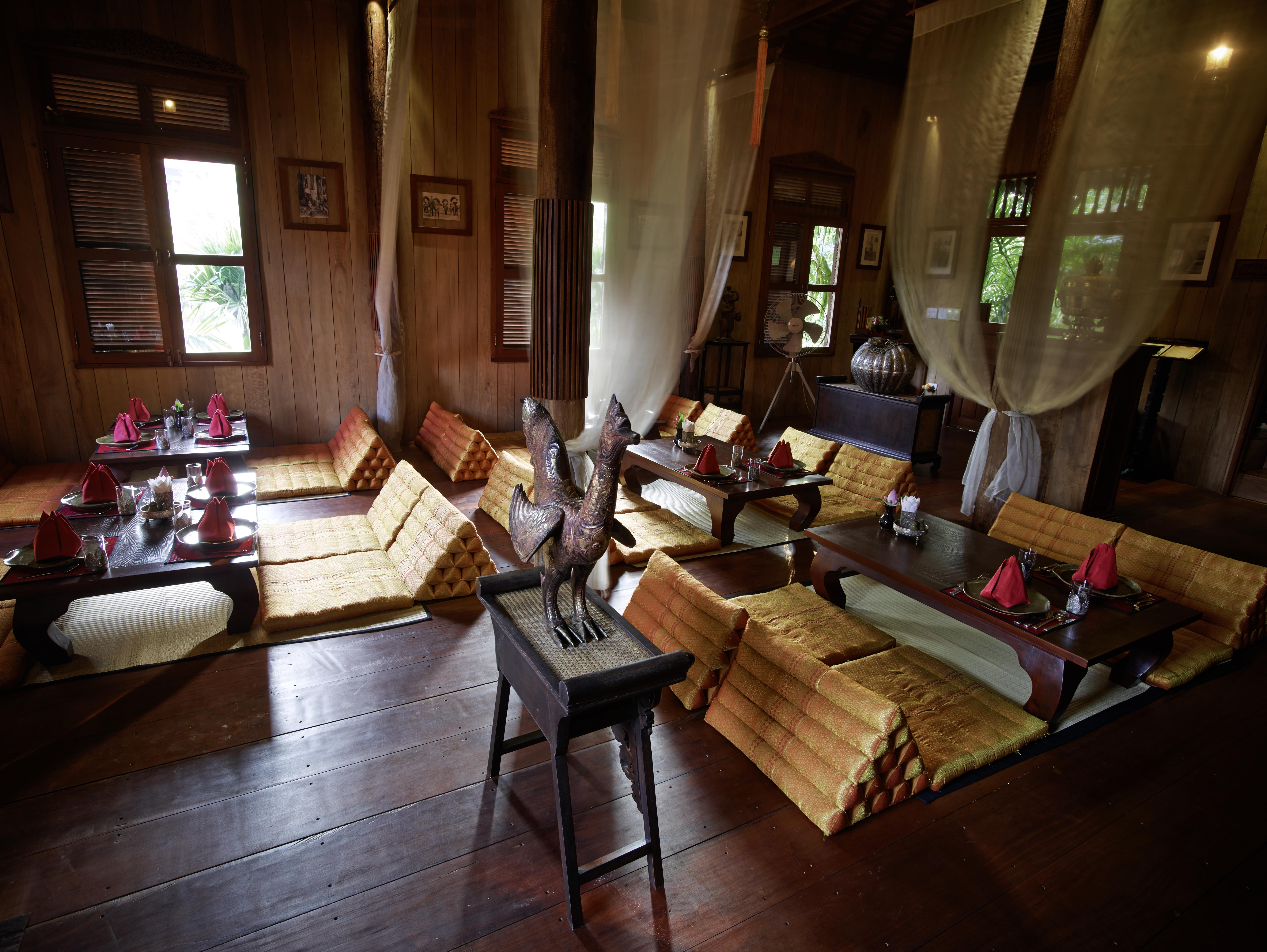 Angkor Palace Resort & Spa Siem Reap Exterior photo
